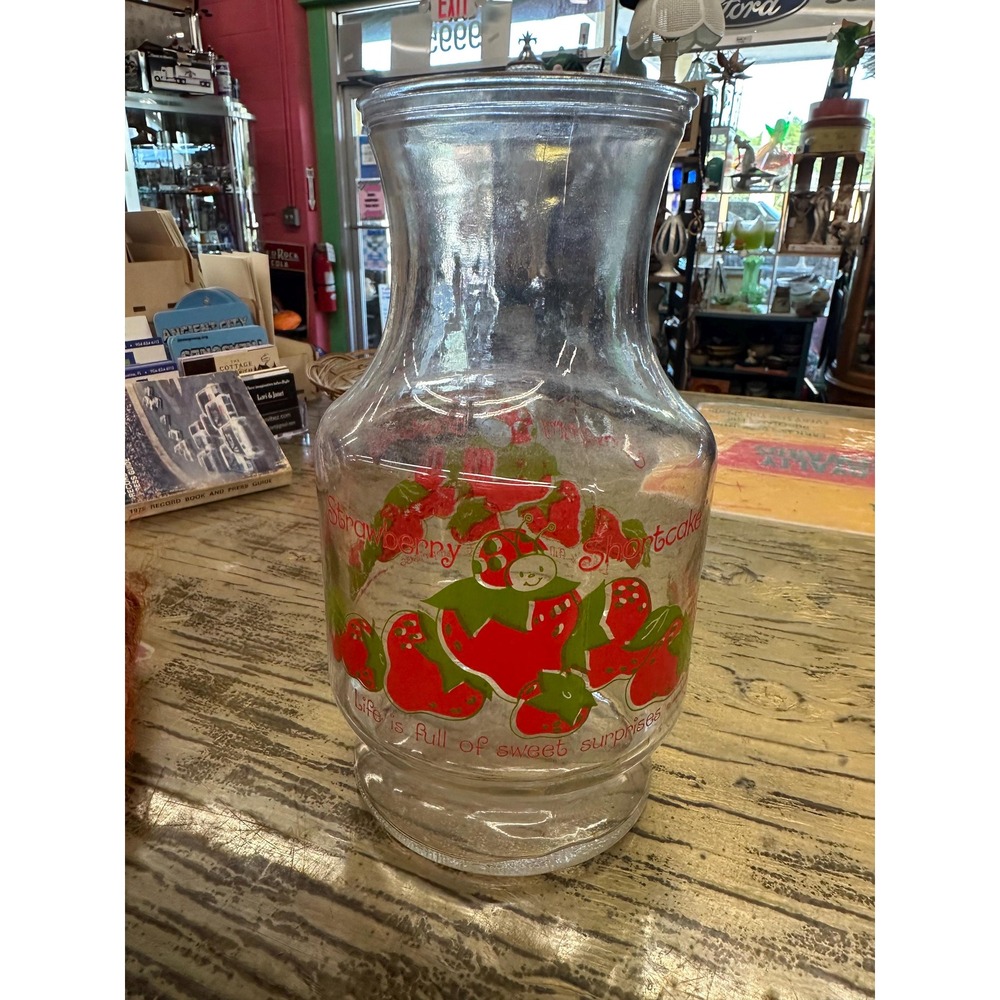 Vintage Anchor Hocking 1980 Strawberry Shortcake Lucky Bug Glass Carafe Pitcher